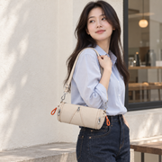 미니백에서 원통백으로 변신하는 확장형 숄더 크로스백